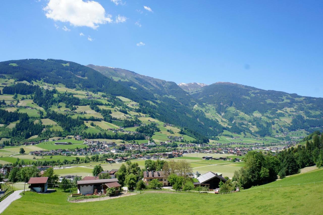 Apartment Hanna Ramsau im Zillertal Luaran gambar